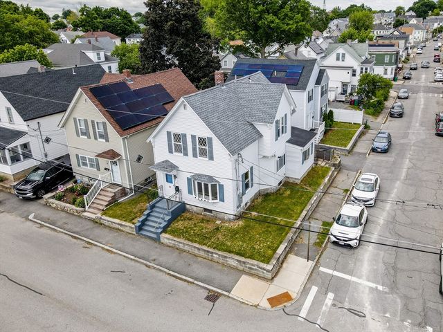 35 C St, Lowell, MA 01851
