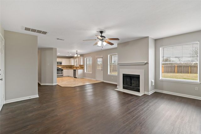 3505 Stonegate Circle, Pearland, TX 77584