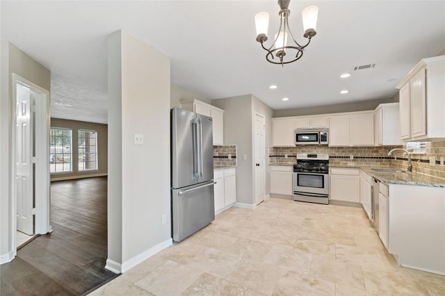 3505 Stonegate Circle, Pearland, TX 77584