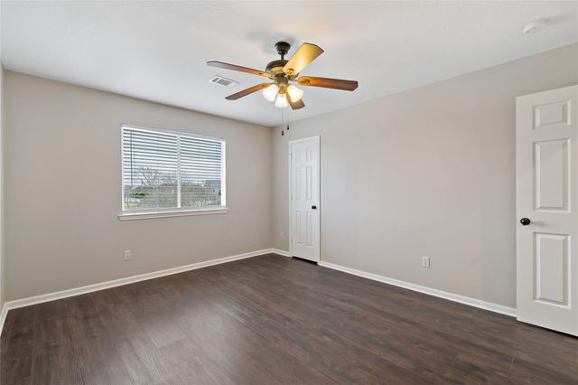 3505 Stonegate Circle, Pearland, TX 77584