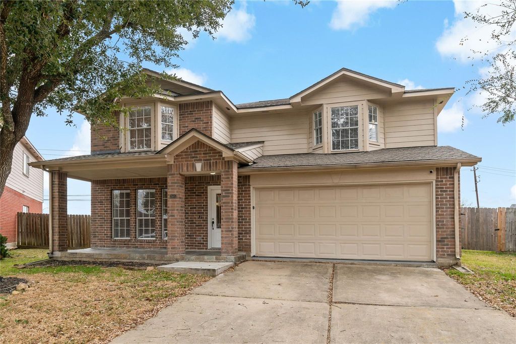 3505 Stonegate Circle, Pearland, TX 77584