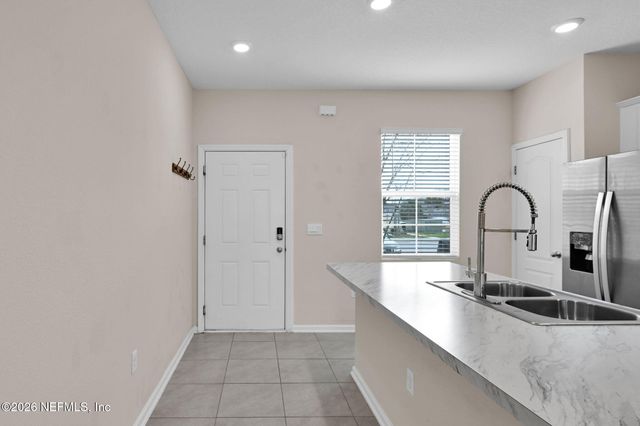 2888 BLACK BUCK Circle, Jacksonville, FL 32225