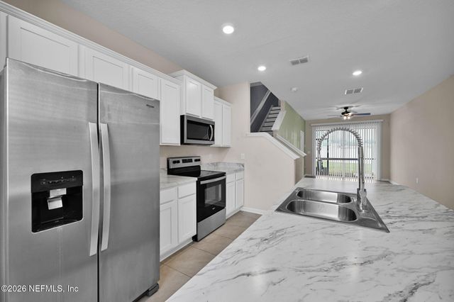 2888 BLACK BUCK Circle, Jacksonville, FL 32225