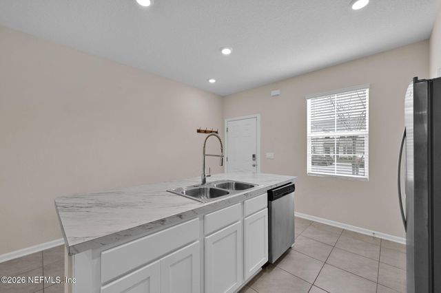 2888 BLACK BUCK Circle, Jacksonville, FL 32225