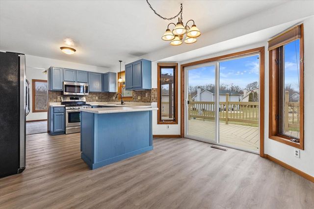 20530 84th PLACE, Bristol, WI 53104