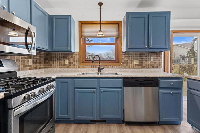 20530 84th PLACE, Bristol, WI 53104