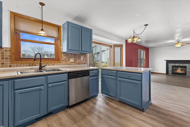 20530 84th PLACE, Bristol, WI 53104