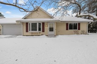 3650 Gershwin Lane N, Oakdale, MN 55128