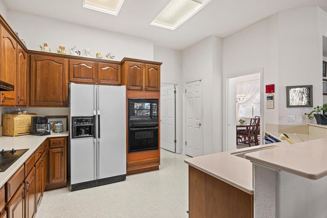 408 Barusch Ct, Roseville, CA 95747