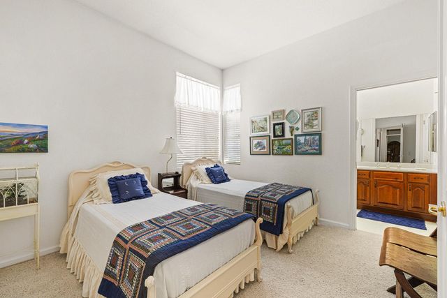 408 Barusch Ct, Roseville, CA 95747