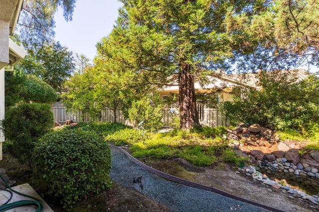 408 Barusch Ct, Roseville, CA 95747