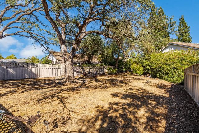 408 Barusch Ct, Roseville, CA 95747