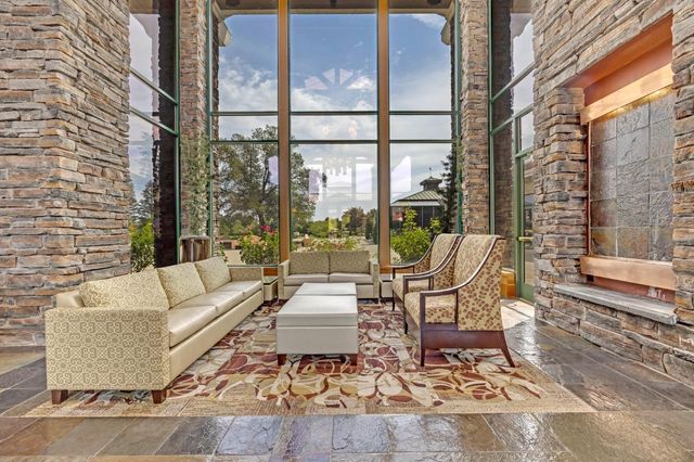 408 Barusch Ct, Roseville, CA 95747