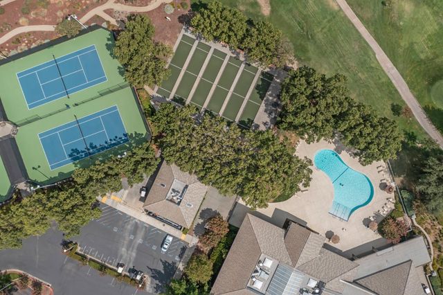 408 Barusch Ct, Roseville, CA 95747