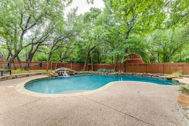 3009 Bald Eagle Court, Fort Worth, TX 76135