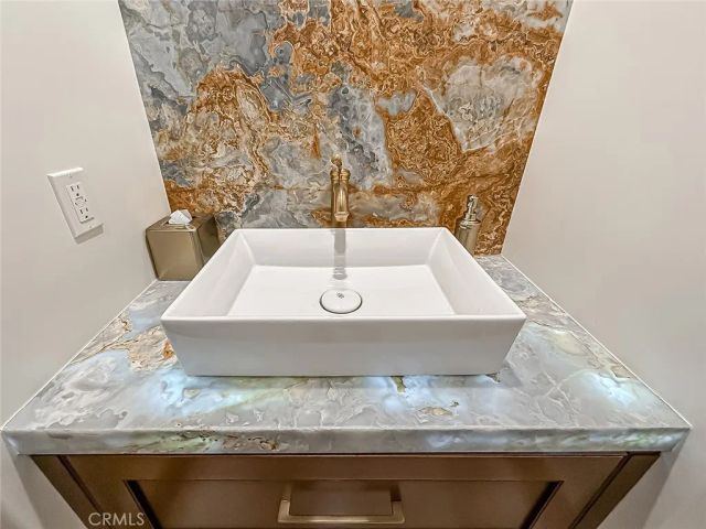 27417 Park Vista Road, Agoura Hills, CA 91301