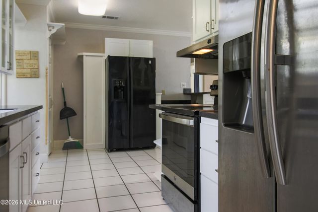 4511 Lynn Drive, Biloxi, MS 39532