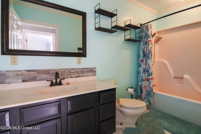 4511 Lynn Drive, Biloxi, MS 39532