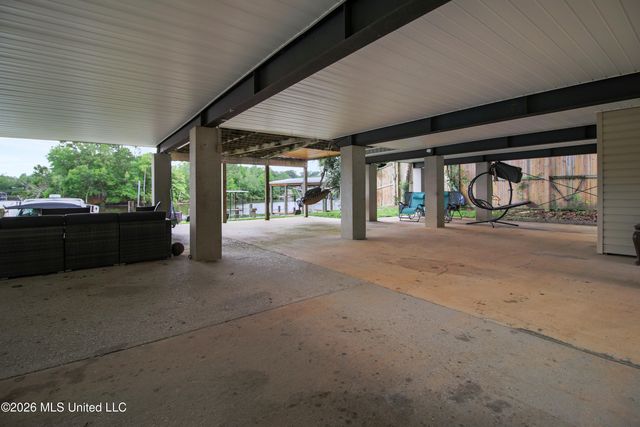 4511 Lynn Drive, Biloxi, MS 39532