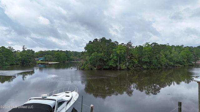 4511 Lynn Drive, Biloxi, MS 39532