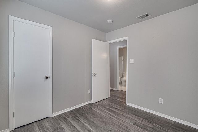 2902 Van Horn Avenue 100, Fort Worth, TX 76111