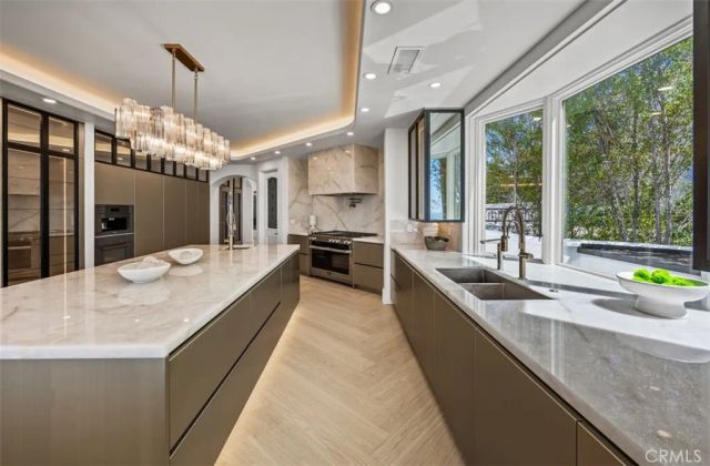 5 Sailview, Newport Coast, CA 92657