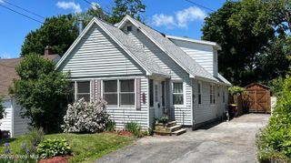 209 Hudson Ave East, East Greenbush, NY 12144