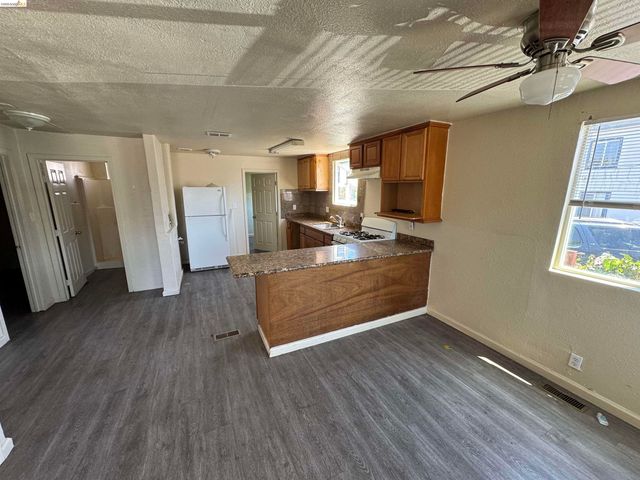 1602 87th Avenue, Oakland, CA 94621