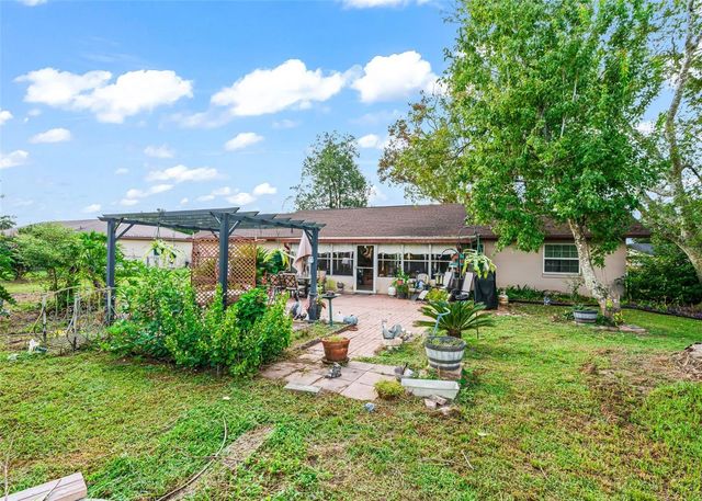 2677 NE 60TH LANE, Ocala, FL 34479