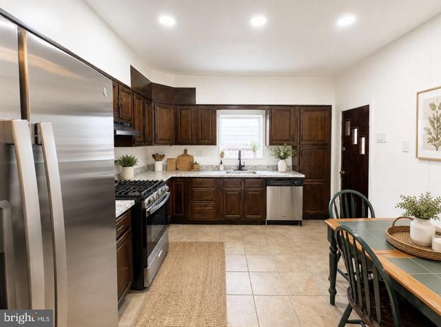645 JAMESTOWN ST, Philadelphia, PA 19128
