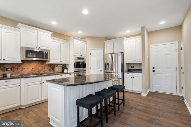 14220 LADDERBACKED DR, Gainesville, VA 20155