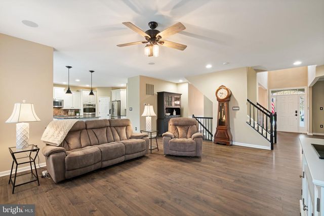 14220 LADDERBACKED DR, Gainesville, VA 20155