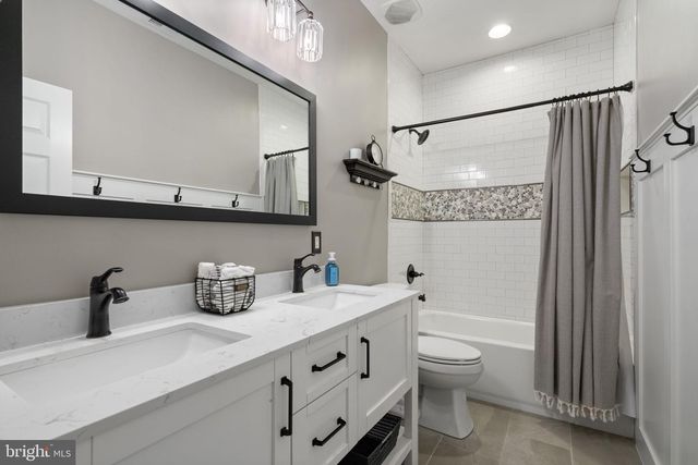 14220 LADDERBACKED DR, Gainesville, VA 20155