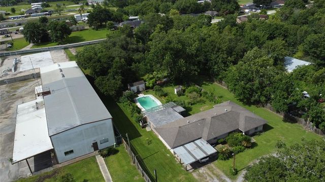 5910 Broadway Street, Pearland, TX 77581