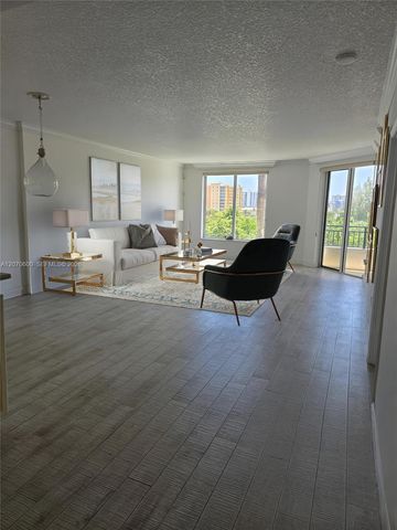 2880 NE 14th St Causeway 311, Pompano Beach, FL 33062