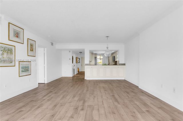 2880 NE 14th St Causeway 311, Pompano Beach, FL 33062