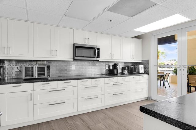 2880 NE 14th St Causeway 311, Pompano Beach, FL 33062