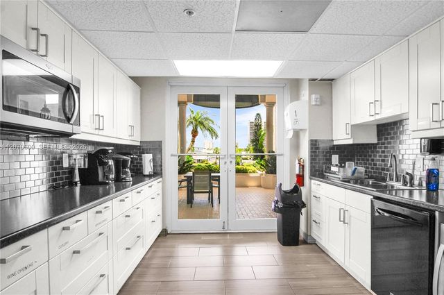 2880 NE 14th St Causeway 311, Pompano Beach, FL 33062