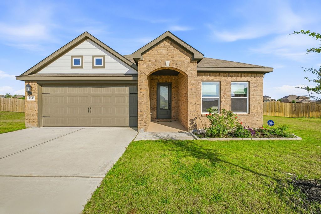 1145 Sleepy Owl Lane, Fort Worth, TX 76108