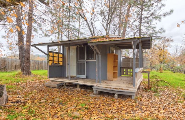 835 Ragsdale Road, Trail, OR 97541