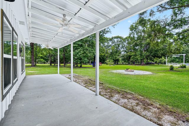 490 Robert E Lee Lane, Livingston, TX 77351