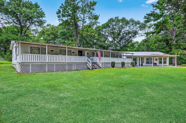 490 Robert E Lee Lane, Livingston, TX 77351