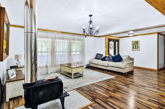 490 Robert E Lee Lane, Livingston, TX 77351