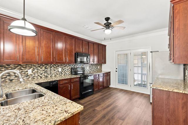 3003 Bienville Dr, Smyrna, TN 37167