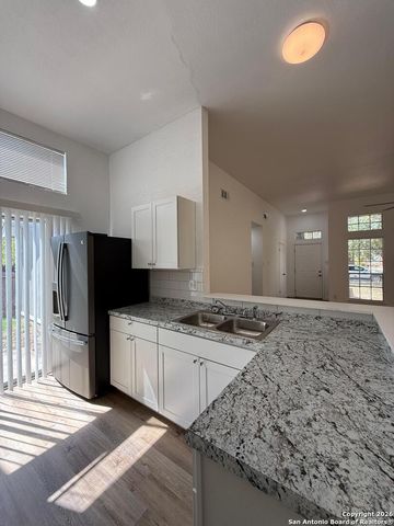 9002 Mouton, San Antonio, TX 78250