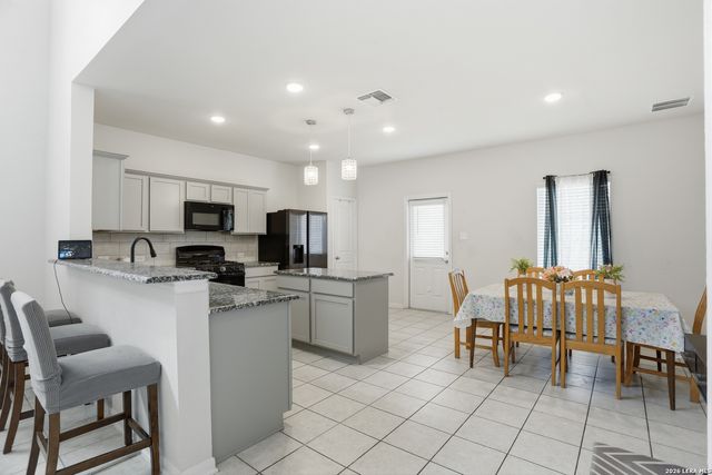 9119 Grand Western, Converse, TX 78109