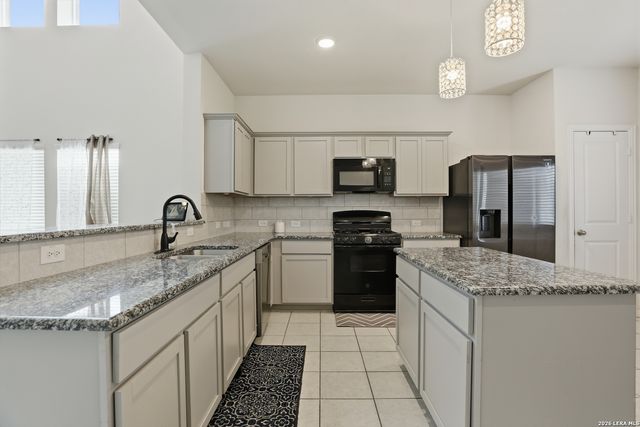 9119 Grand Western, Converse, TX 78109