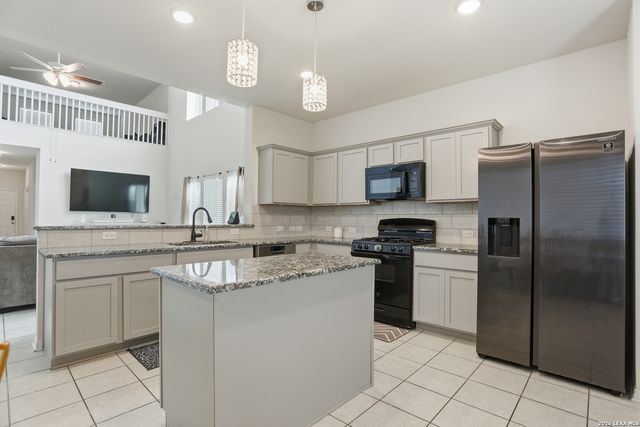 9119 Grand Western, Converse, TX 78109