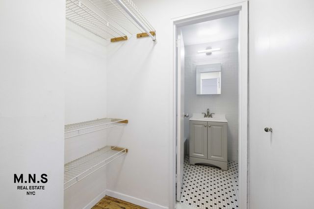 3090 Voorhies Ave Apt 3M, New York City, NY 11235