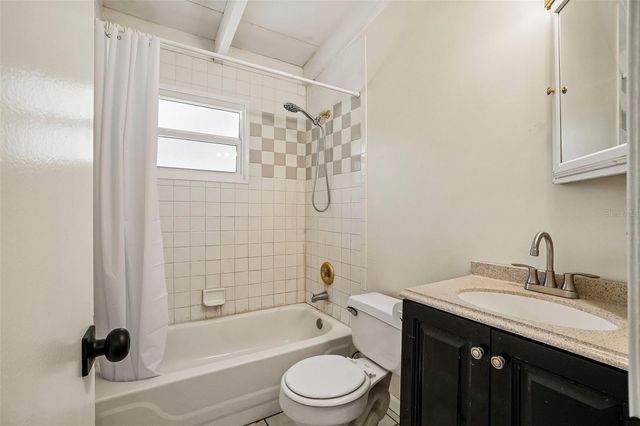 9216 W ROBSON STREET, Tampa, FL 33615